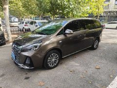 Buick GL8 Land Business Class Comfort Edition - ფოტო 2