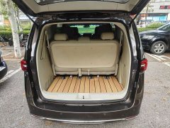 Buick GL8 Land Business Class Comfort Edition - ფოტო 9
