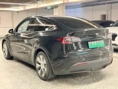 Tesla Model Y Standard Range RWD - ფოტო 10