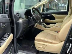 Toyota Vellfire 2020 Dual Motor 2.5L HV Premium Edition - ფოტო 5