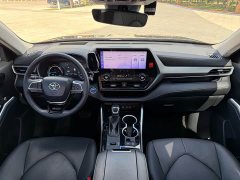 Toyota Highlander Hybrid 2.5L AWD Premium 7-Seater - ფოტო 6