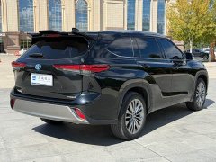 Toyota Highlander Hybrid 2.5L AWD Premium 7-Seater - ფოტო 9
