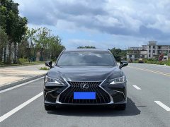 Lexus ES 2022 300h Excellence Edition - ფოტო 2