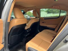 Lexus ES 200 Premium Edition - ფოტო 9