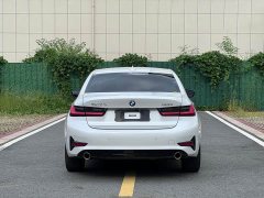 BMW 3 Series 320i M Sport Package - ფოტო 5