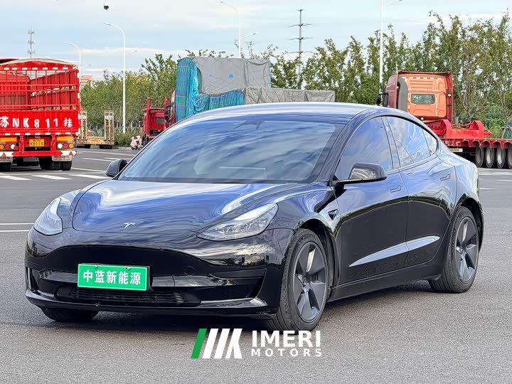 Tesla Model 3 Rear-Wheel Drive
