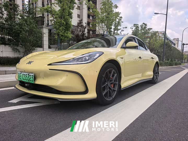 IM Motors IM L6 Max Edition - автомобиль из Китая