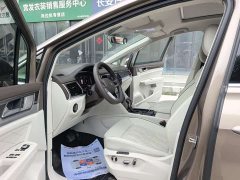 Volkswagen Viloran 2020 380TSI Prestige - ფოტო 11