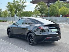 Tesla Model Y Standard Range RWD - ფოტო 6