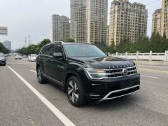 Volkswagen Touareg 330TSI FWD Premium Luxury Edition - ფოტო 3