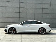 Audi A5 Sportback 45 TFSI quattro Version - ფოტო 4