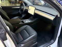Tesla Model Y Rear-Wheel Drive - ფოტო 6