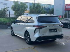 Toyota Grevias 2.5L Hybrid Luxury - ფოტო 4