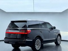 Lincoln Navigator 2020 3.5T Prestige Edition - ფოტო 3