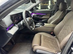 BMW 5 Series (Imported) 525i M Sport Package - ფოტო 4