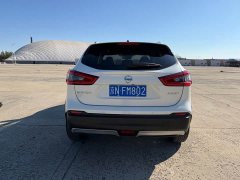 Nissan Qashqai 2.0L CVT XV Premium Luxury - ფოტო 8