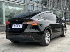 Tesla Model Y Long Range All-Wheel Drive - ფოტო 13