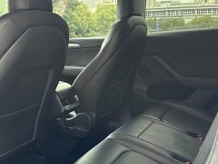 Tesla Model Y Long Range All-Wheel Drive - ფოტო 9