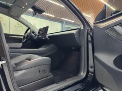 Tesla Model Y 2022 Facelift Rear-Wheel Drive - ფოტო 12