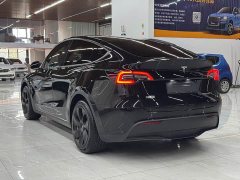 Tesla Model Y 2022 Facelift Rear-Wheel Drive - ფოტო 4