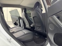 Tesla Model Y Rear-Wheel Drive - ფოტო 10