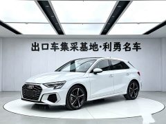 Audi A3 2022 Sportback 35 TFSI Fashion Sport - ფოტო 1