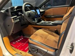 Lexus RZ 450e AWD Edition - ფოტო 4