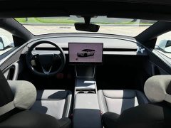 Tesla Model Y Rear-Wheel Drive - ფოტო 6