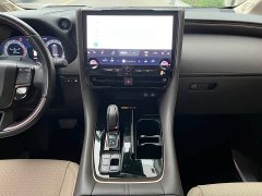 Toyota Vellfire 2024 Crown Hybrid 2.5L Premium Edition - ფოტო 12