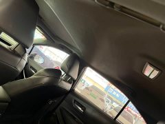 Toyota Corolla Hybrid 1.8H E-CVT Luxury - ფოტო 17