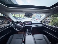 Toyota Camry Hybrid 2.0L HGVP Luxury - ფოტო 4