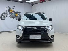 Mitsubishi Outlander 2021 2.0L FWD Radiant Edition 5-Seater - ფოტო 2