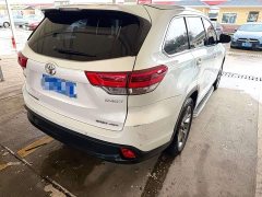 Toyota Highlander 2.0T AWD Luxury 7-Seater - ფოტო 3