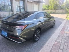 Hyundai Elantra 1.5L CVT Luxury - ფოტო 6