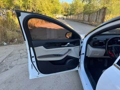 BYD Qin PLUS Glory Edition DM-i 55KM Leading - фото 12