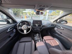 BMW 1 Series 120i M Sport Night Edition - ფოტო 8