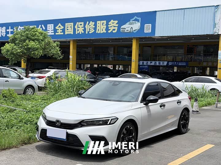 Honda Civic 240TURBO CVT Fuel Dynamic Edition