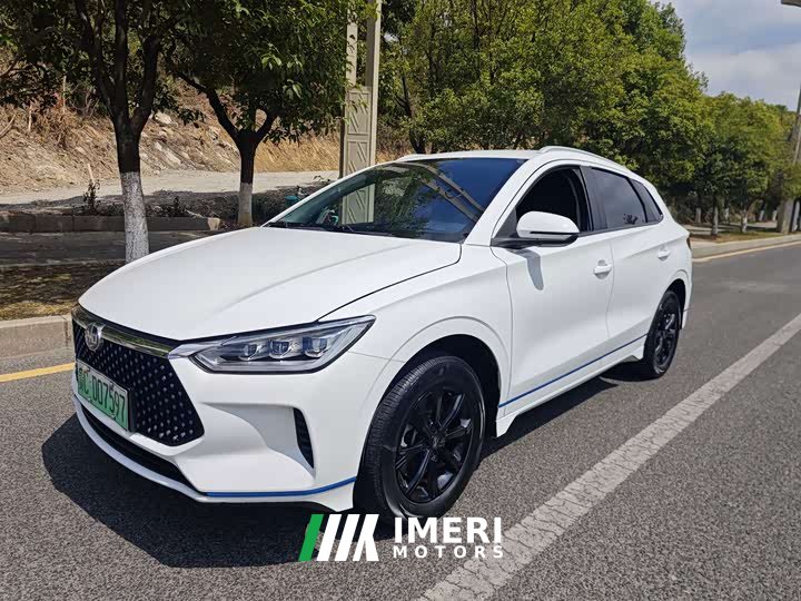 BYD e2 Luxury - ავტომობილი ჩინეთიდან