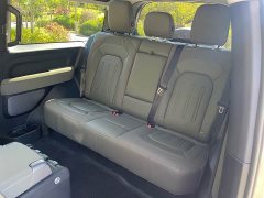Land Rover Defender 90 P400 Classic Heritage Edition - ფოტო 5