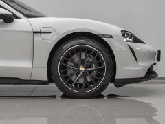 Porsche Taycan - ფოტო 13