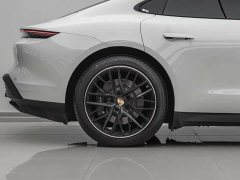 Porsche Taycan - ფოტო 14