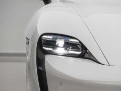 Porsche Taycan - ფოტო 8