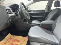 Volkswagen Lavida Facelift 1.5L Automatic Five Million Edition - ფოტო 4