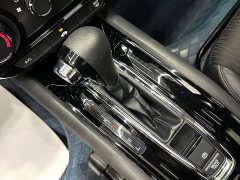 Honda Vezel 1.5L CVT Phantom Night Pioneer Edition - ფოტო 16