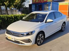 Volkswagen Bora 200TSI DSG Comfort Pro - ფოტო 1