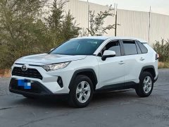 Toyota RAV4 2.0L CVT FWD Urban Edition - ფოტო 3