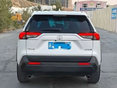 Toyota RAV4 2.0L CVT FWD Urban Edition - ფოტო 5