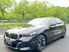BMW 5 Series 530Li Luxury M Sport Package - ფოტო 1