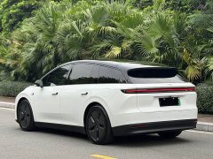 Li Auto i6 Two-Wheel Drive Standard - ფოტო 13