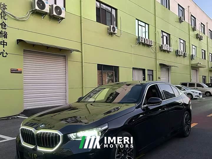 BMW 5 Series 530Li Premier M Sport Package - ავტომობილი ჩინეთიდან